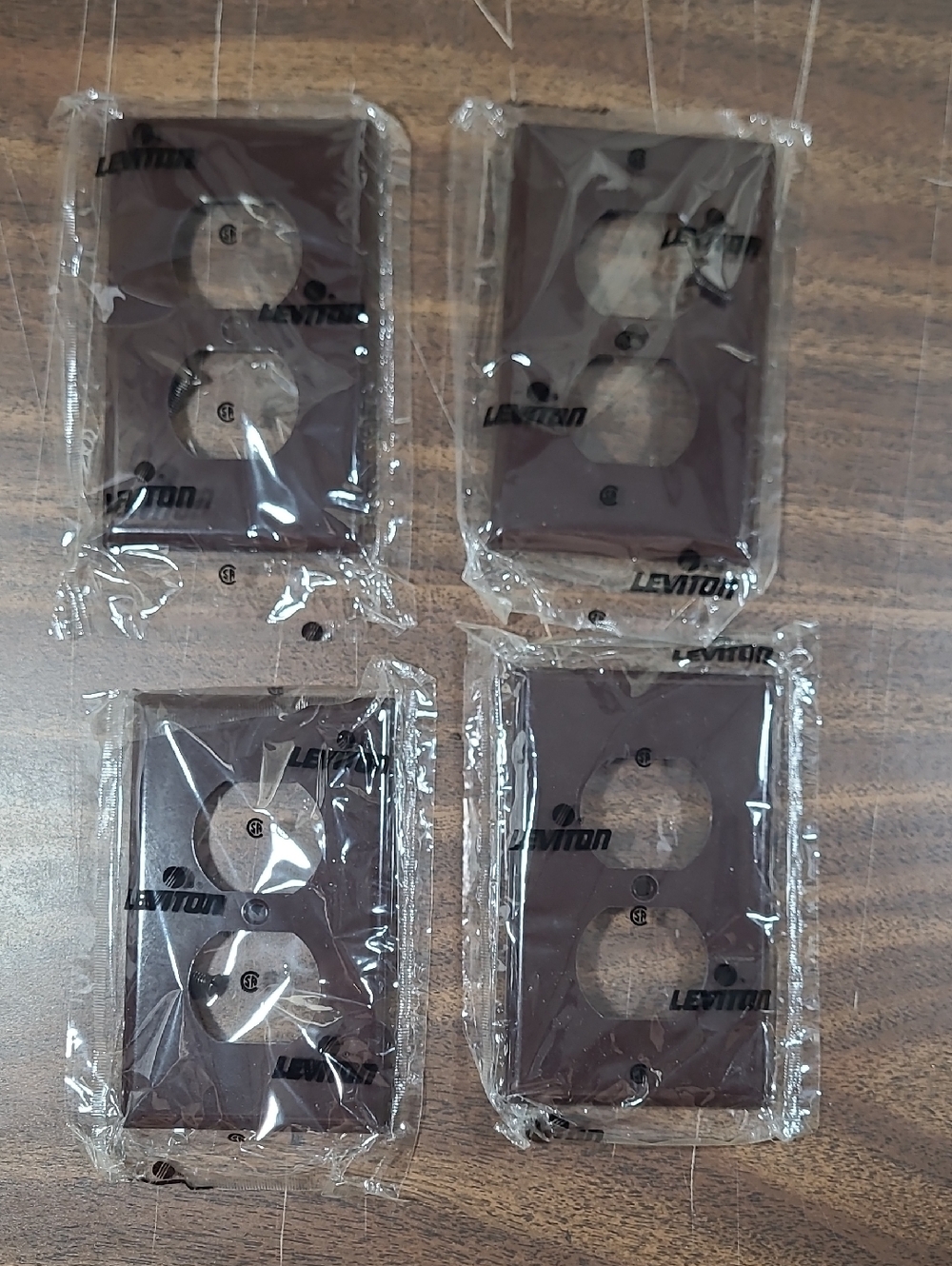 4 Leviton Duplex Receptacle Cover Wall Plate #85003 1 Gang Brown Smooth
